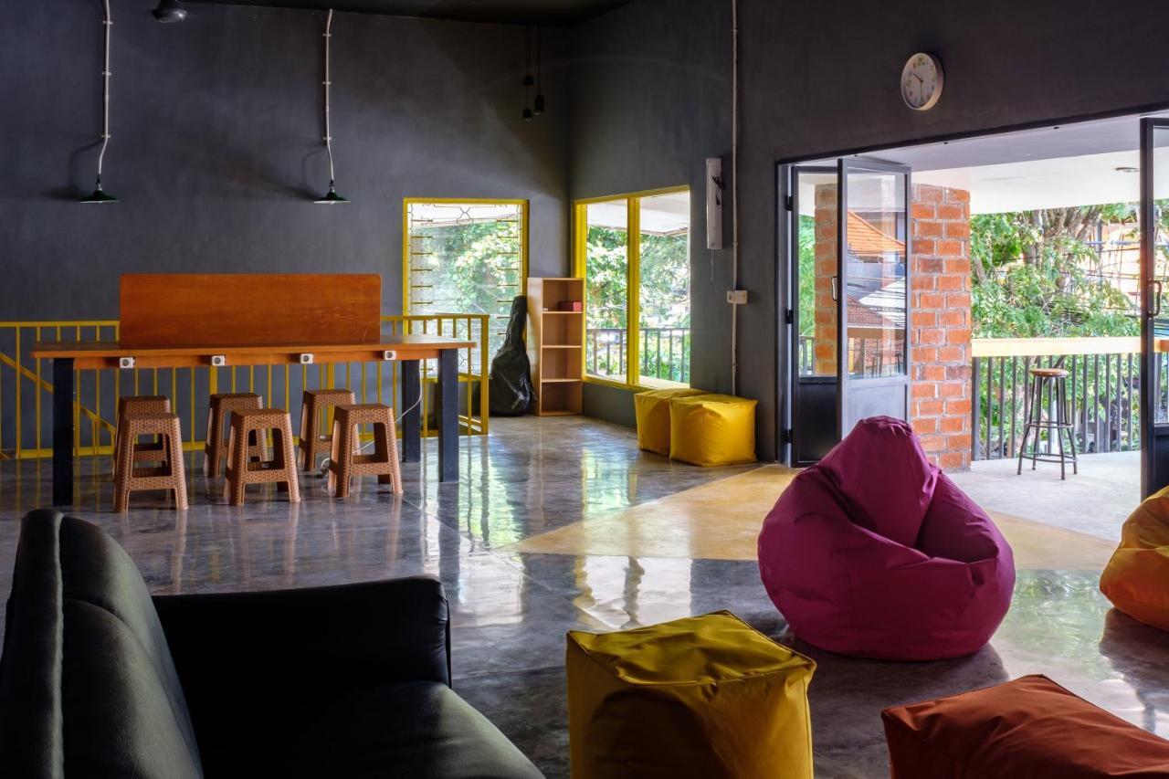 Kumpul Hostel Kuta เลอกีอัน ภายนอก รูปภาพ