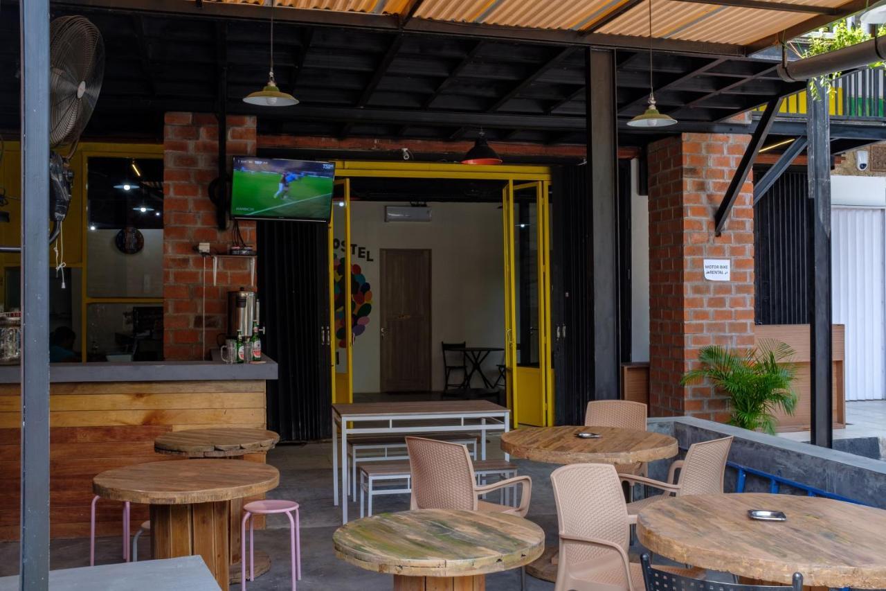 Kumpul Hostel Kuta เลอกีอัน ภายนอก รูปภาพ